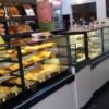 Izdajem lokal picerije, pekara, gotova jela Inđija